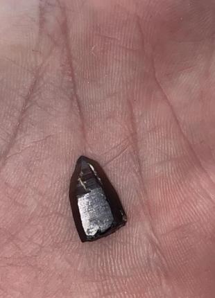 Раух-топаз камень 14*8*5  мм. натуральный раух-топаз