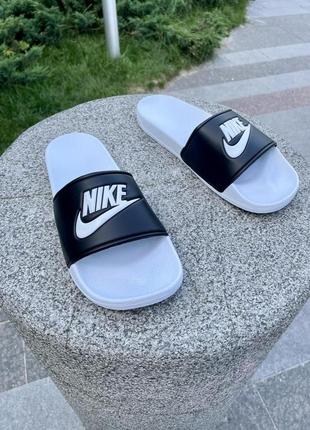 Чоловічі тапочки сланці nike найк (білі із чорним)  |4 фото