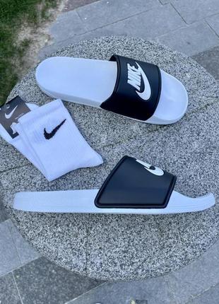 Чоловічі тапочки сланці nike найк (білі із чорним)  |3 фото