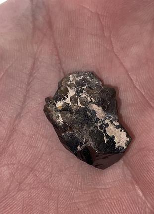 Раух-топаз камень 26*19*15  мм. натуральный раух-топаз