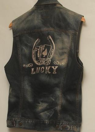 Levis red tab "lucky" vest s-m жилетка джинсова