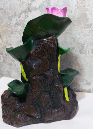 Димний фонтан ставок з лотосом та рибками. водоспад рідкий дим курильниця підставка для пахощів