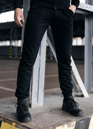 Чоловічі спортивні штани intruder 'cosmo' в чорному кольорі |