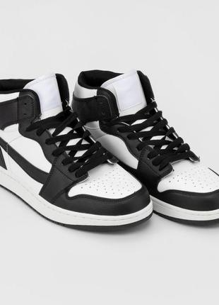 Новые кроссовки хайтопы в стиле nike jordan1 фото