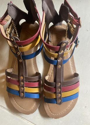 Босоніжки 23.5 см по устілці