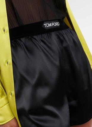 Шелковые шорты в стиле Tom ford
