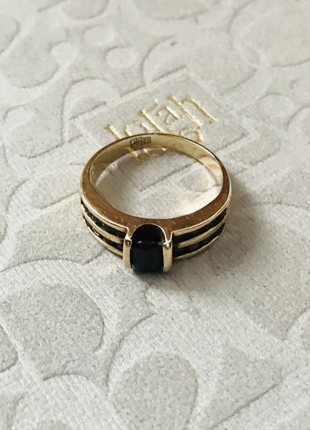 Золотое кольцо с сапфирами. украина, 4.87 гр.