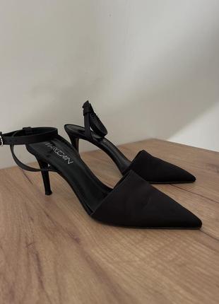 Шовкові шкіряні босоніжки туфлі бренд marc cain