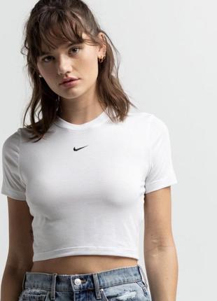 Женский топ the nike tee