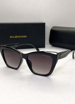 Жіночі сонцезахисні окуляри balenciaga (06110) black