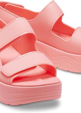 Crocs skyline sandal w8 босоножки женские крокс на платформе.