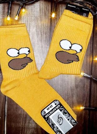 Модні жовті високі шкарпетки з принтом — шкарпетки прикол сімпсони