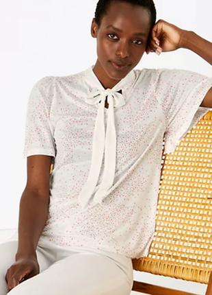 Трикотажна блуза в принт з зав'язкою 16/50-52 розміру