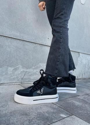Жіночі кросівки prada re-nylon black/white