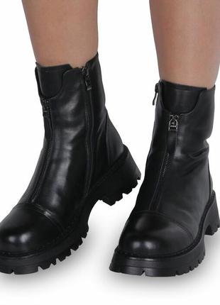 Производство польщи, кожаные утепленные женские сапоги, ботинки черного цвета.