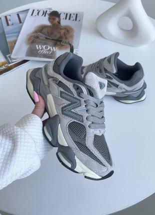 Стильні жіночі кросівки new balance 9060 dark grey сірі