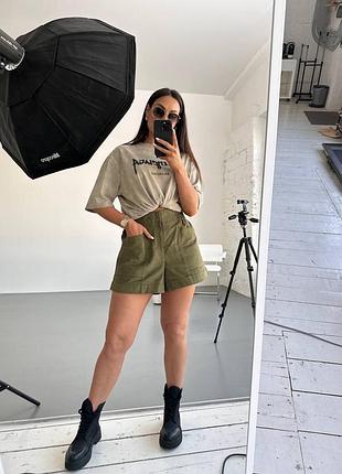 Женские джинсовые шорты цвета