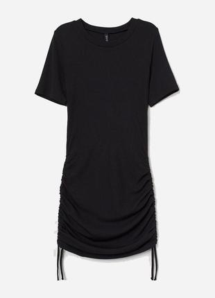 Черное базовое легкое платье в рубчик с стяжками сбоку h&amp;m xxs xs