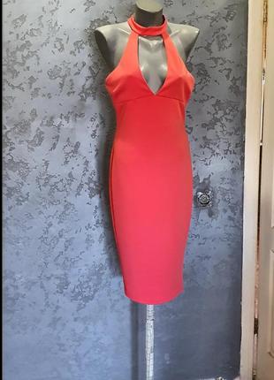 Персиковое платье по фигуре