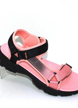 Стильні рожеві спортивні жіночі сандалі-босоніжки на липучках,на зручній підошві,на низькому ходу