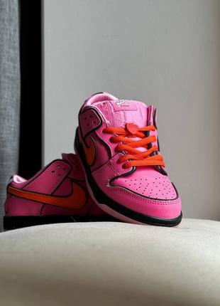 131 кросівки в стилі nike
sb dunk low "powerpuff girls - blossom"