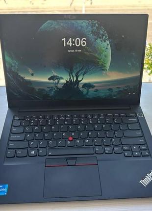 Lenovo thinkpad 14.0 fhd 8/256 ssd core i5 11 th