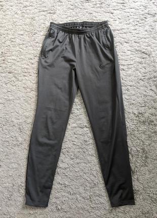 Штаны спортивные nike dri fit academy, size s, состояние идеальный, полуприяс резинка 34-46 длина 97