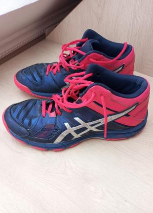 Кросівки asics