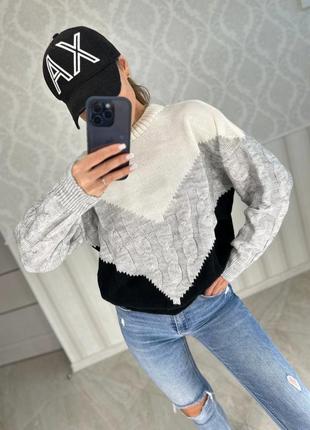 Гарний і якісний светр в'язання молоко-сірий-чорний