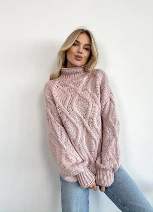 Теплый свитер с высокой горловиной розовый tra