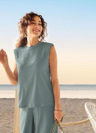 Esmara. блуза с подплечниками  s/m размер.