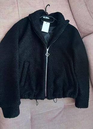 Куртка-бомбер зі щільного баранчика на підкладці чорний
