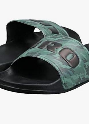 Мужские тапочки umbro ll graphic slide