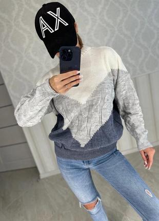 Гарний і якісний светр в'язаний молоко-сірий-джинс