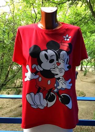 Нова брендова червона футболка  від primark