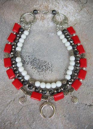 Ожерелье из гематита, коралла, агата " к праздникам"