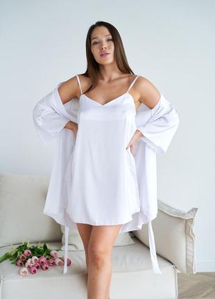 Женский шелковый комплект рубашка и халат белый  tra