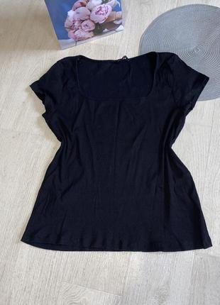 Базовая женская футболка в рубчик черного цвета