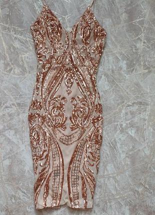 Вечернее платье