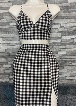 Костюм майка та спідниця в клітинку