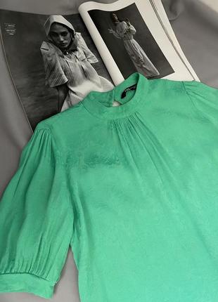 Красивая блуза в цветочный принт от zara