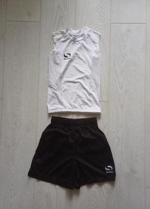 Sondico футбольная форма , спортивная форма на 7-8 лет в идеале