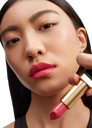 Помада для губ yves saint laurent ysl rouge pur couture p4 chic coral. объем 3.8 g.