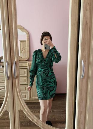 Ефектна зелена сукня mohito