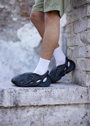 Мужские кроссовки adidas yeezy foam runner black