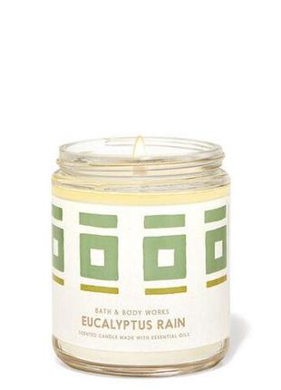 Ароматизированна свічка eucalyptus rain bath & body works