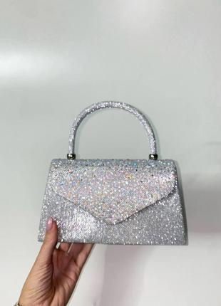 Серебряная сумочка с блестками
