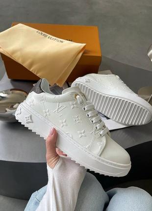 Неймовірні жіночі кросівки у стилі louis vuitton time out escale white premium білі