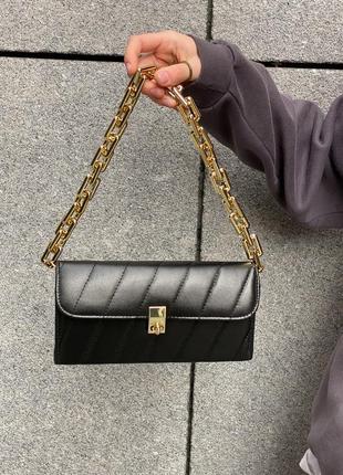 Женская сумка клатч через плечо на толстой цепочке черная