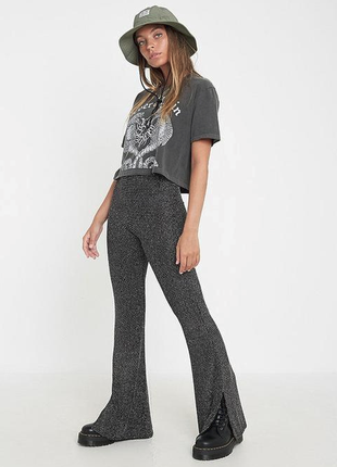 Смелые блестящие брюки от urban outfitters